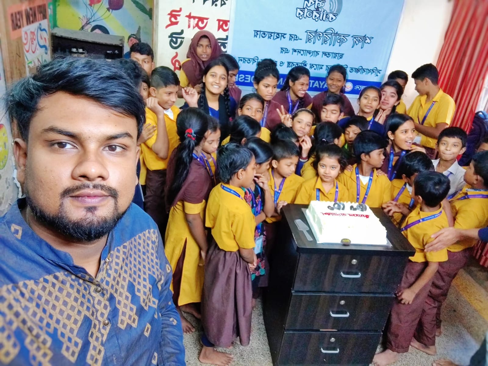 Street children support record 4